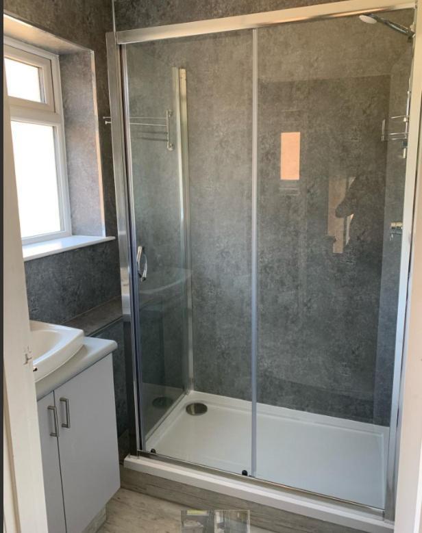 Large 2-Bedroom Maisonette With Free Parking تويكنهام المظهر الخارجي الصورة